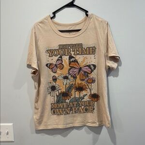 Zoe + Liv Beige Casual Tee